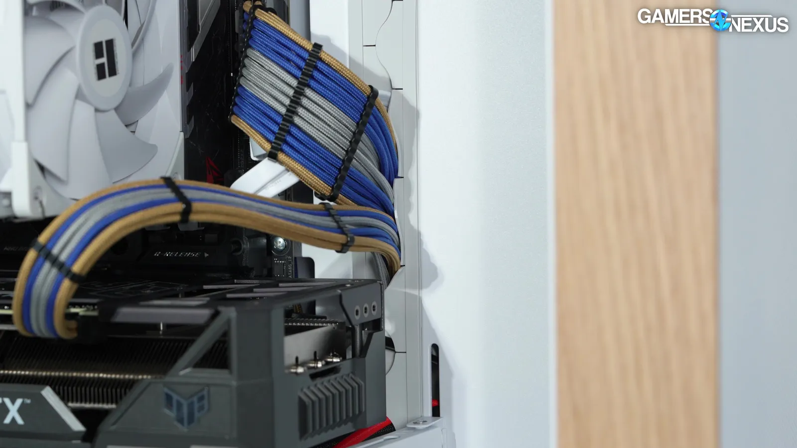 Fractal Summit Case 19