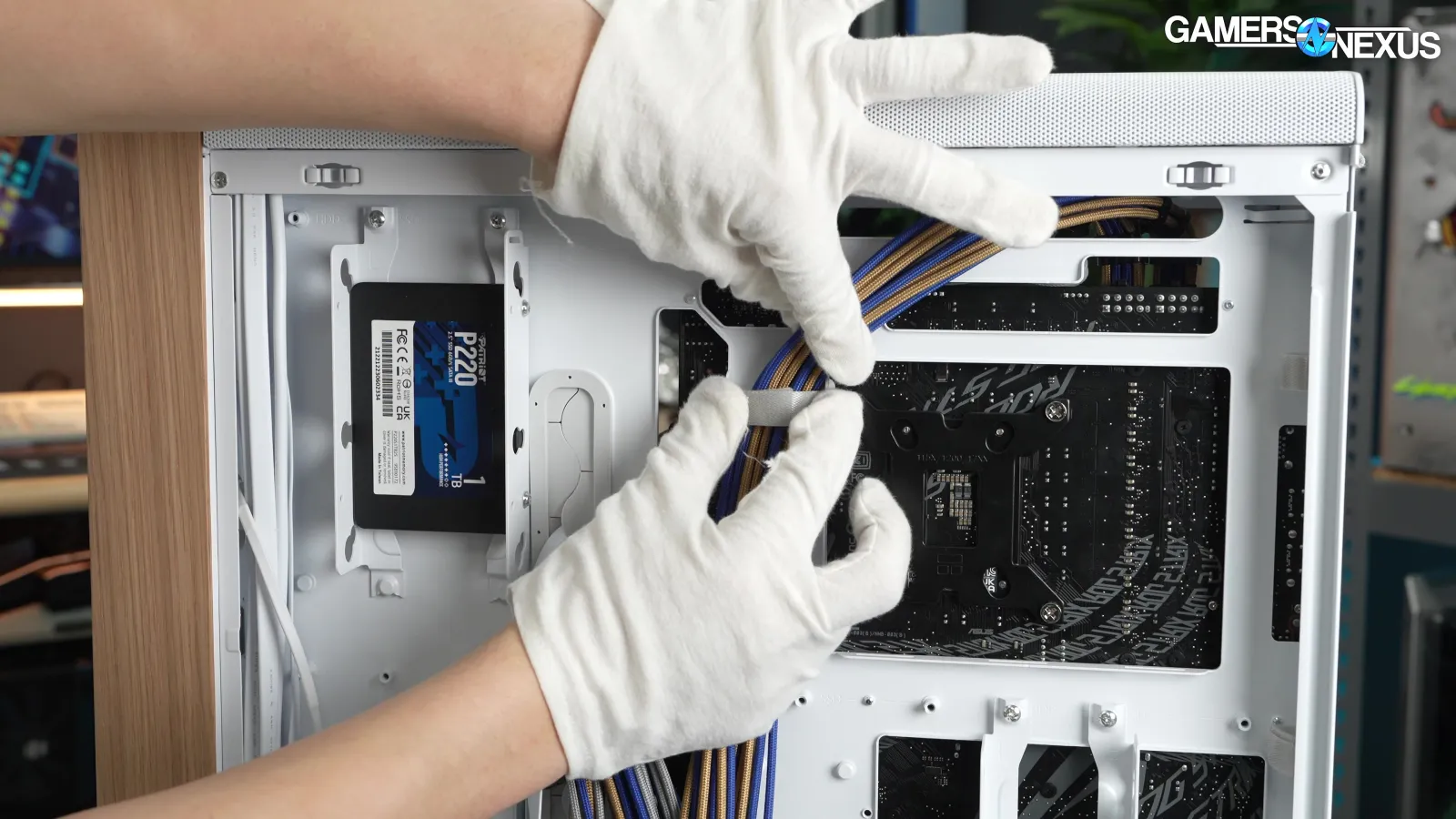 Fractal Summit Case 68